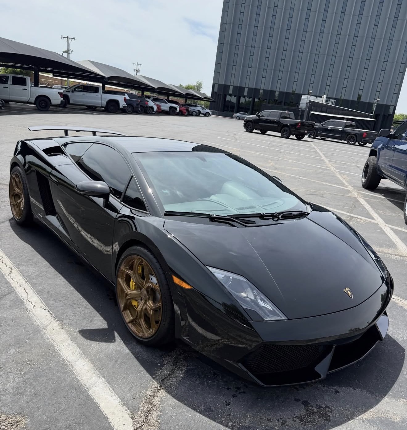 Lamborghini · Full Detail